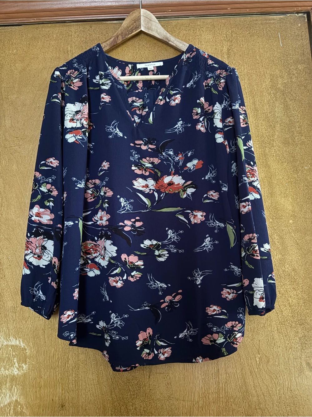 fun 2 fun Navy Floral V-Neck Blouse
